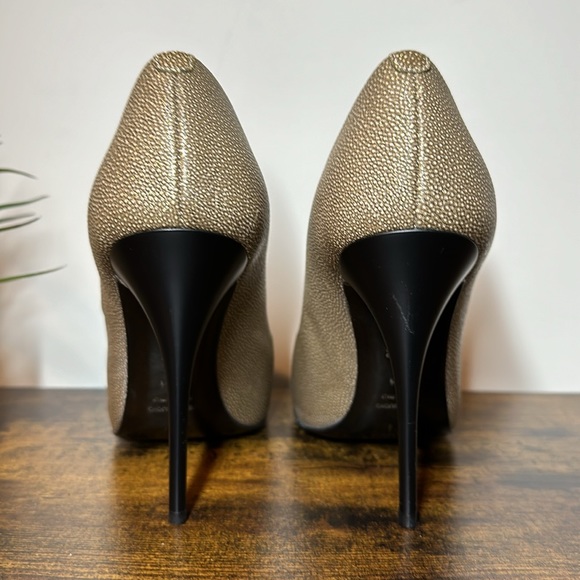 Giuseppe Zanotti Stiletto Pumps - Picture 6 of 12